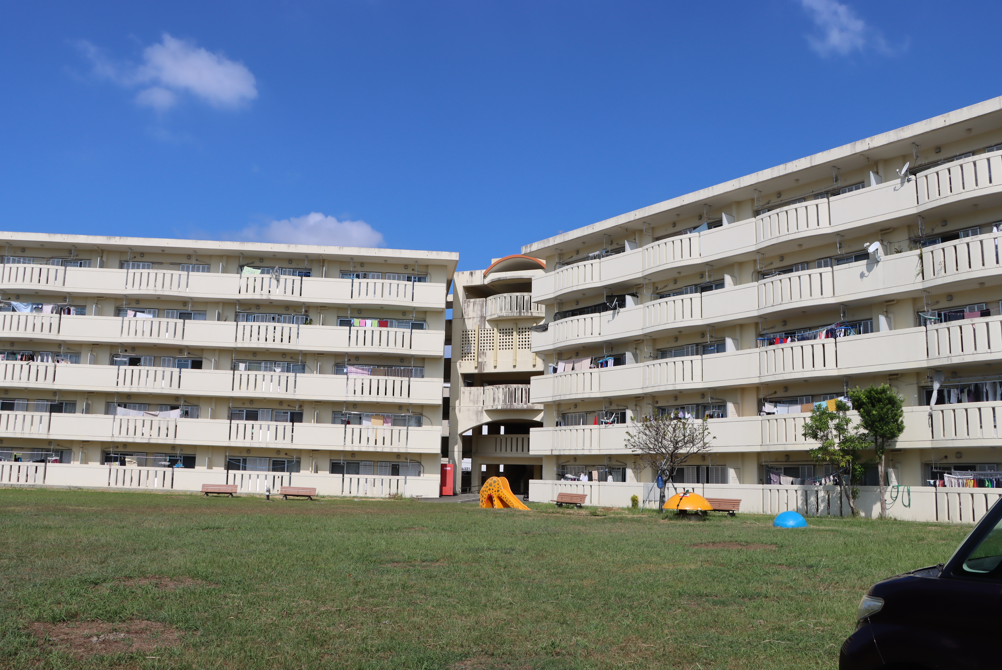 県営屋宜原団地